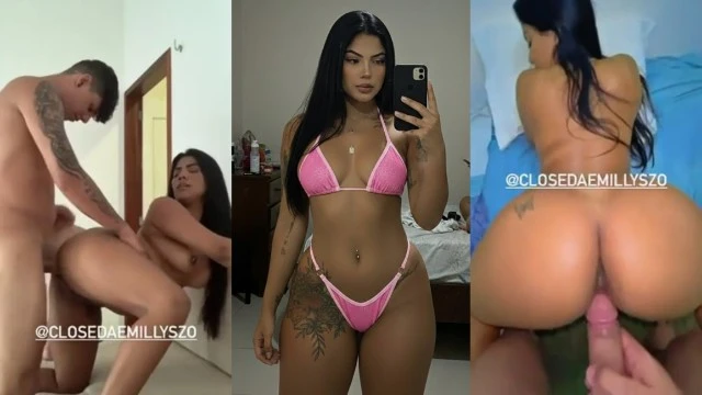 Novinha gostosa Emilly Souza transando com amigo comedor